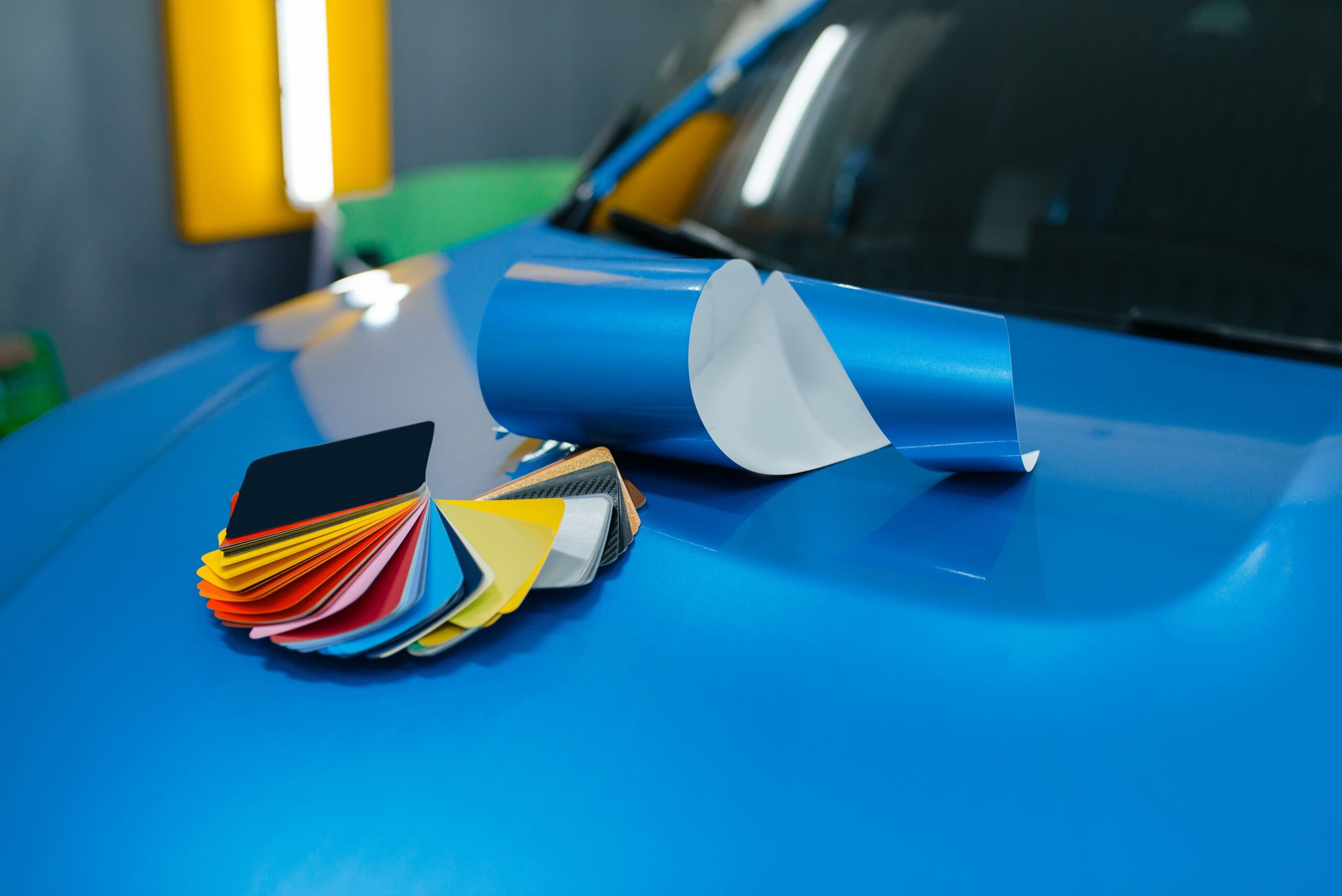 ¿Cuánto cuesta vinilar un coche?